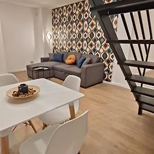 Maison Ventimiglia 83 , CTA Italia