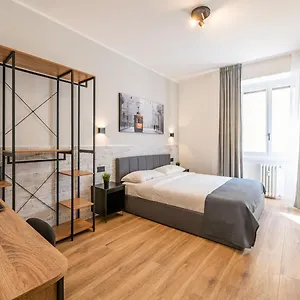 Apartamento Binario Verticale, Milán