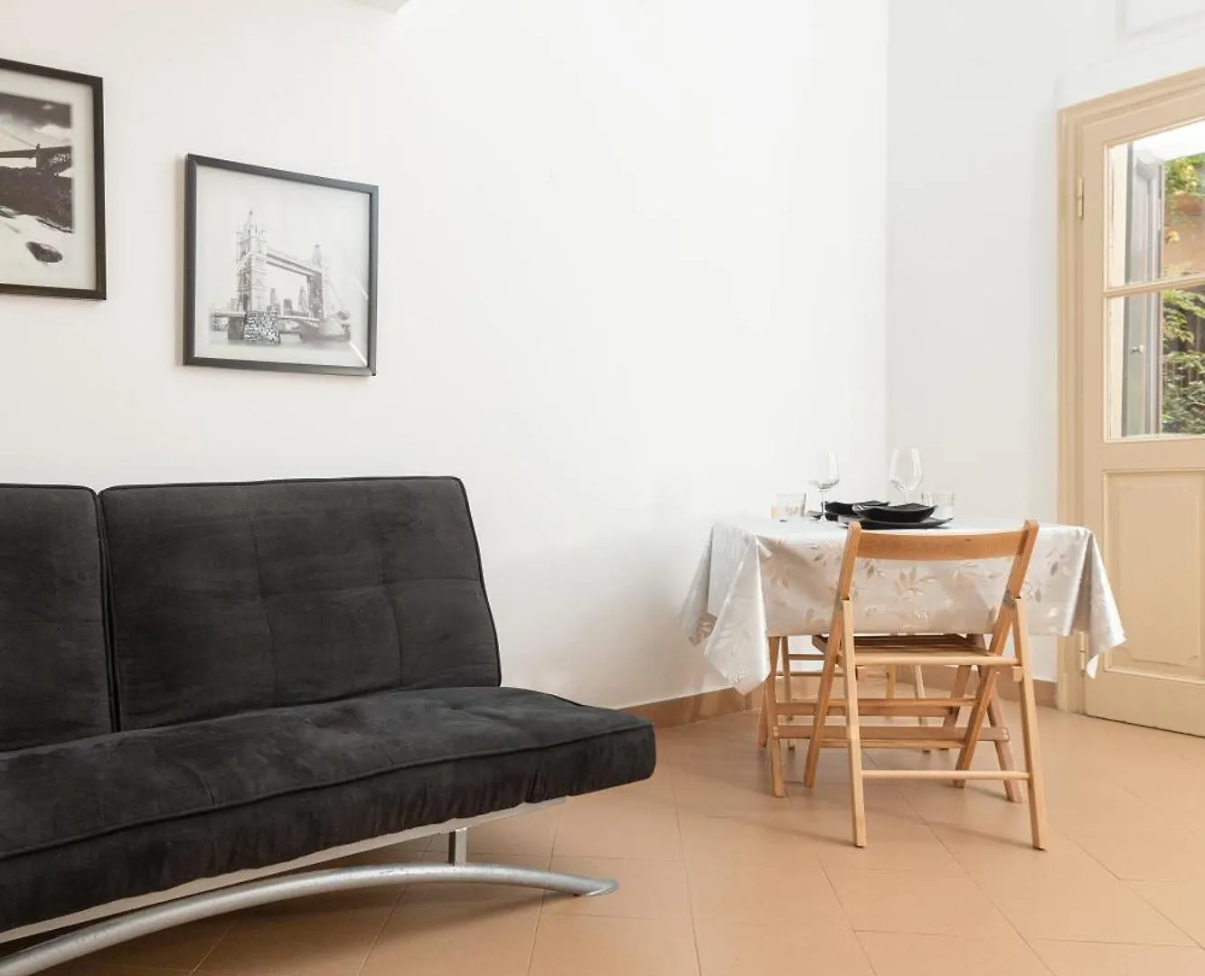Cream Little Apartment - M1 - City Center Milán